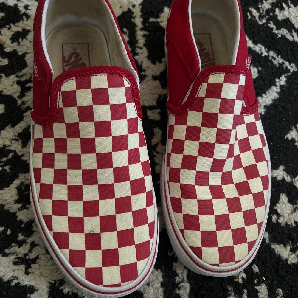 RED AND WHITE VANS